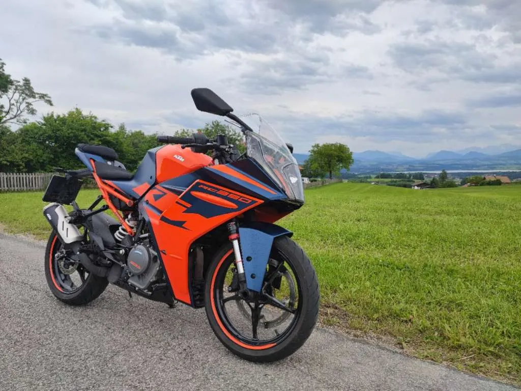 KTM 390