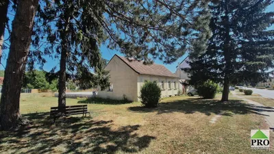 Immobilie kaufen in Mistelbach – 1 879 m², € 210.000 – Bild 2 von 16