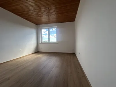 3-Zimmer-Wohnung mieten in Neunkirchen – 110 m², € 895 – Bild 12 von 21