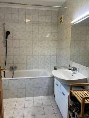 1-Zimmer-Wohnung mieten in Hallein – 40 m², € 700 – Bild 2 von 5