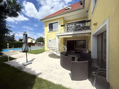 7-Zimmer-Haus kaufen in Bruck an der Leitha – 323 m², € 350.000 – Bild 13 von 41