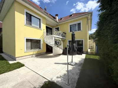 7-Zimmer-Haus kaufen in Bruck an der Leitha – 323 m², € 350.000 – Bild 2 von 41