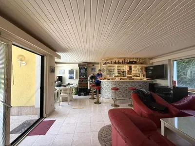 7-Zimmer-Haus kaufen in Bruck an der Leitha – 323 m², € 350.000 – Bild 9 von 41