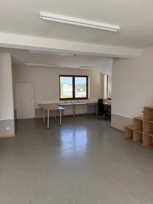 3-Zimmer-Gewerbeimmobilie mieten in Wiener Neustadt Land – 225 m², € 3.650 – Bild 18 von 26