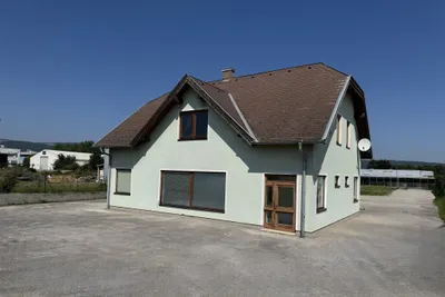 3-Zimmer-Gewerbeimmobilie mieten in Wiener Neustadt Land – 225 m², € 3.650 – Bild 20 von 26