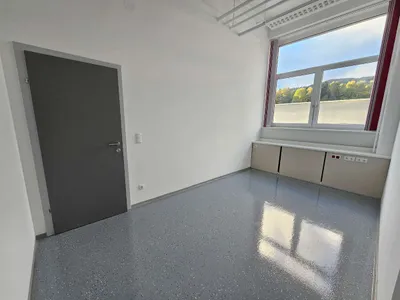 3-Zimmer-Gewerbeimmobilie mieten in Bruck-Mürzzuschlag – 96 m², € 1.021 – Bild 5 von 15