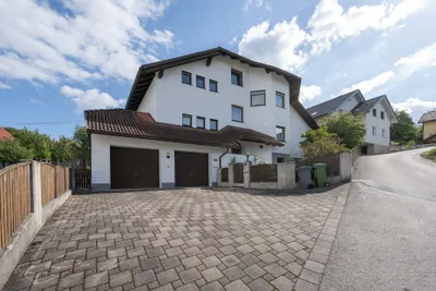 8-Zimmer-Haus kaufen in Steyr-Land – 233 m², € 677.000 – Bild 3 von 25