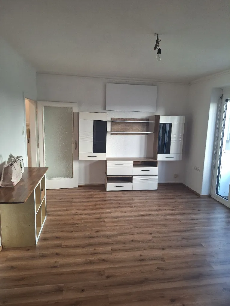 Helle, gut geschnittene und sanierte Eigentumswohnung mit Loggia in 8020 Graz / Gries - Ansicht 2