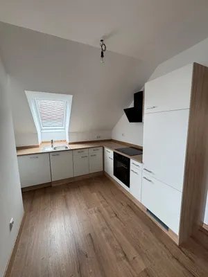 6-Zimmer-Wohnung mieten in Vöcklabruck – 120 m², € 850 – Bild 8 von 14