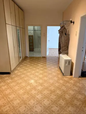 2-Zimmer-Wohnung mieten in Graz – 75 m², € 650 – Bild 2 von 9