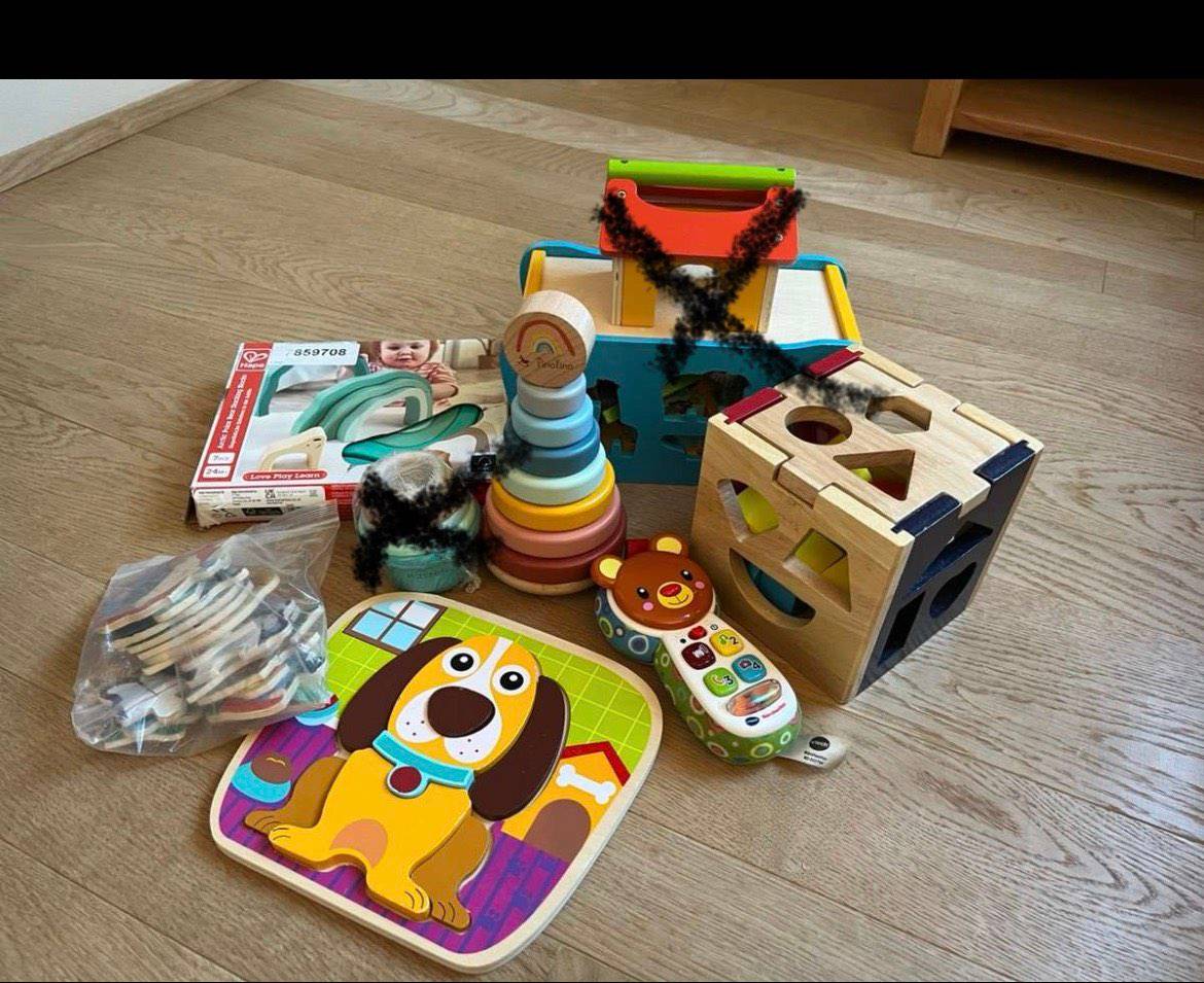 Baby Holzspielzeuge/ Montessori