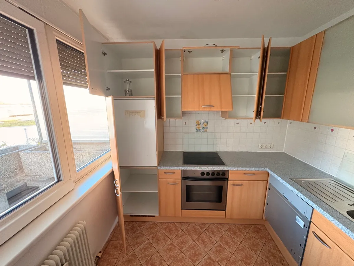 Einbauküche komplett zu verschenken inkl. Elektrogeräte - Selbstabbau, € 0,- (4030 Linz)