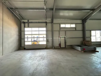 Gewerbeimmobilie mieten in Baden – 300 m², € 2.205 – Bild 4 von 7