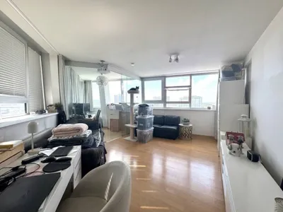 Familienwohnung im 9. Stock beim Gasometer – Bild 3