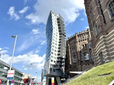 Familienwohnung im 9. Stock beim Gasometer