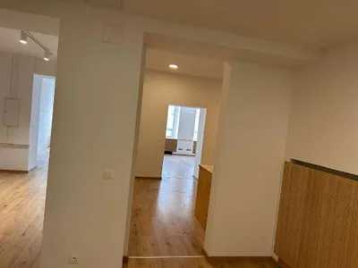2-Zimmer-Gewerbeimmobilie mieten in Wien – 95 m², € 10 – Bild 2 von 12