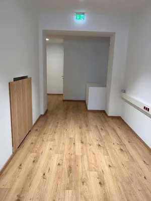 2-Zimmer-Gewerbeimmobilie mieten in Wien – 95 m², € 10 – Bild 9 von 12
