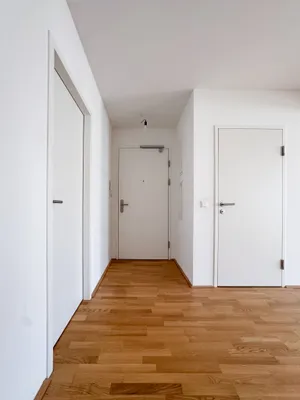 Moderne 2 Zimmer Wohnung mit Balkon, TIEFGARAGENPLATZ & Klimaanlage nahe Alte Donau und Donauinsel – Bild 3