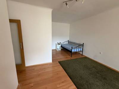 Großes WG-Zimmer (25 m²) nahe U6 Floridsdorf - Alles inklusive!
