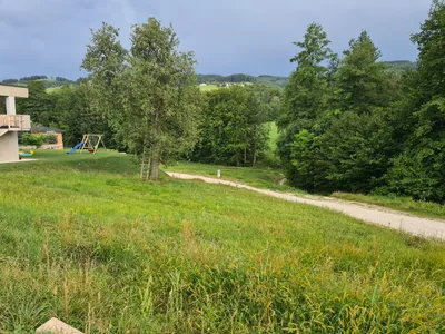 Grundstück kaufen in Amstetten – 813 m², € 54.500 – Bild 2 von 2