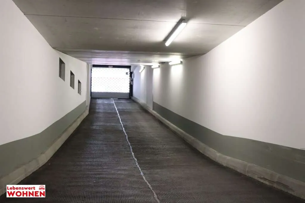 Garagenplätze in der Leithastraße 20 zu vermieten! - Ansicht 2