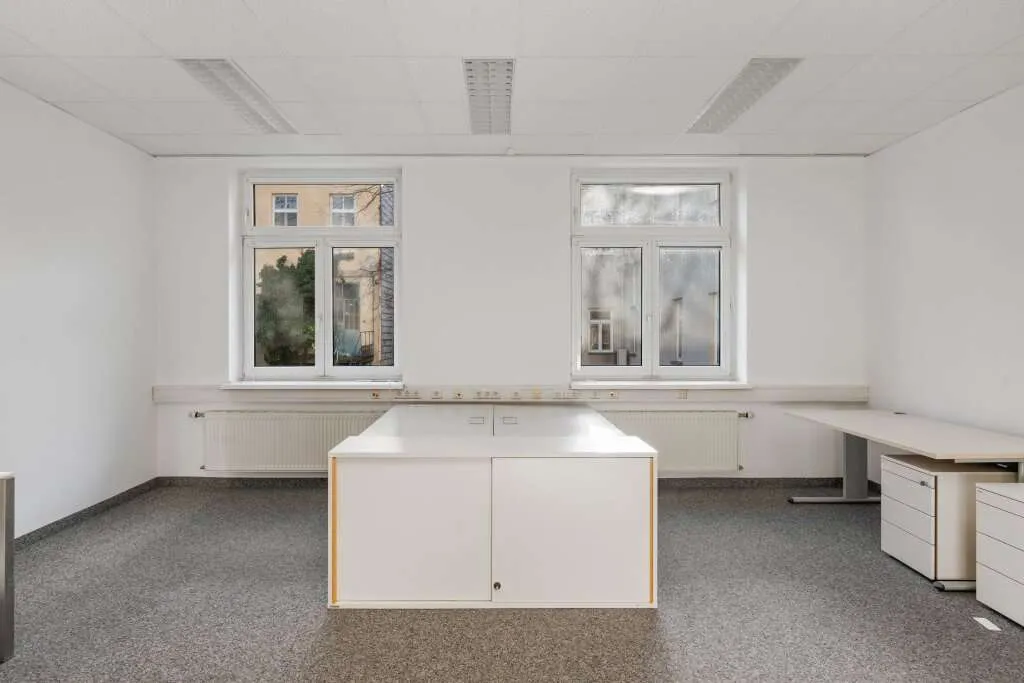 Premium-Gewerbeeinheit | 270 m² Technik- & Bürofläche mit 2 Zugängen, Klima & Glasfaser - Ansicht 2