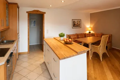2-Zimmer-Wohnung mieten in Feldkirchen – 95 m², € 1.180 – Bild 4 von 11