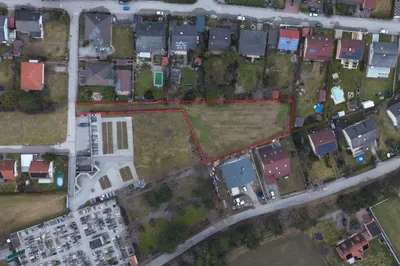 Grundstück kaufen in Wiener Neustadt – 1 730 m², € 390.000 – Bild 2 von 4