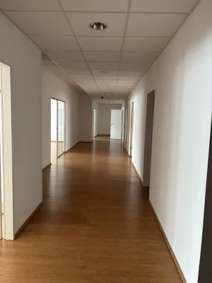 Gewerbeimmobilie mieten in Wien – 728 m², € 18 – Bild 11 von 15