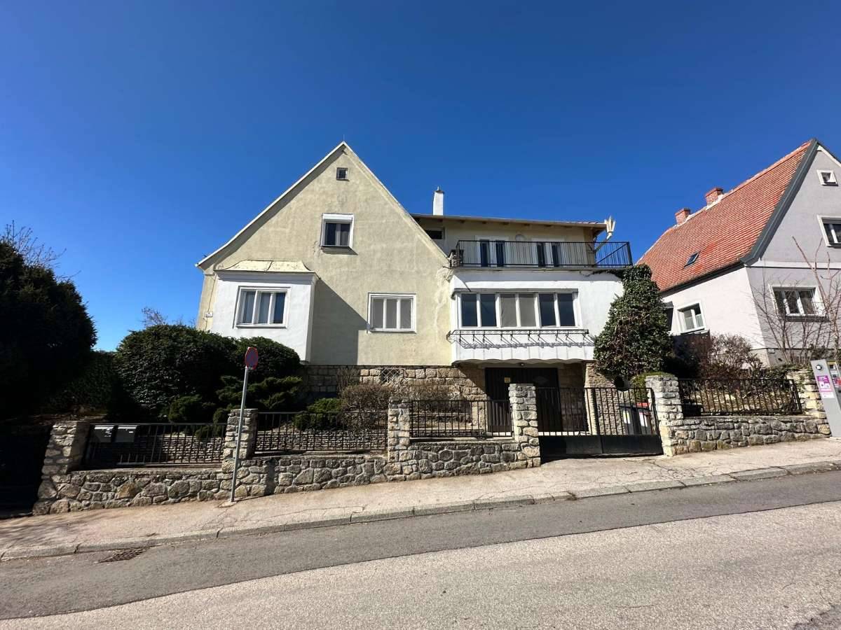 Zentrumsnahe Stadtvilla - mit Aussicht ins Grüne - Ansicht 2