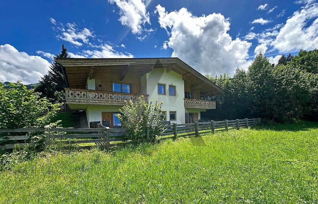 Tiroler Landhaus mit Freizeitwohnsitzwidmung in Traumlage und Ski in