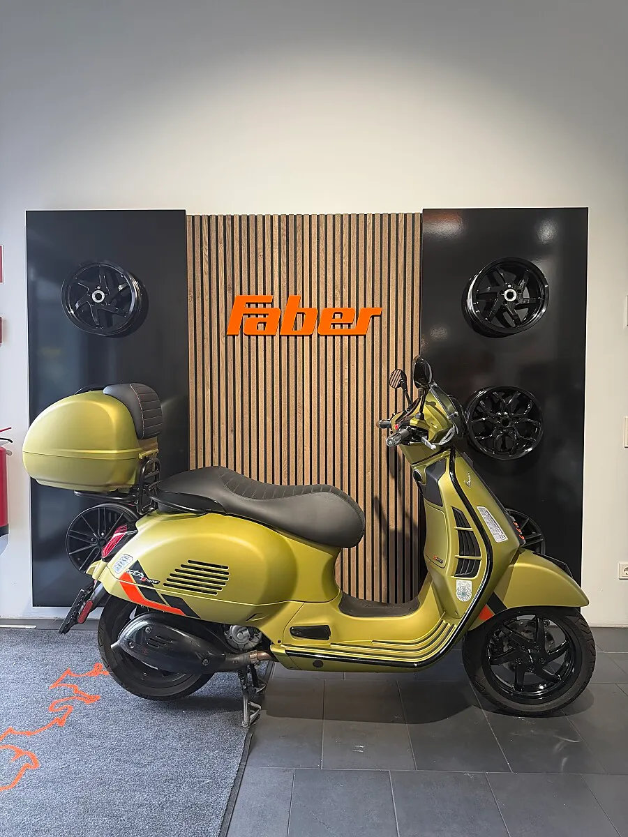 Vespa GTS