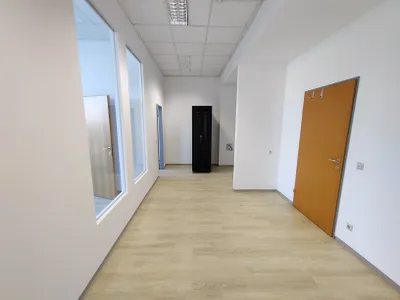 3-Zimmer-Gewerbeimmobilie mieten in Wels – 59 m², € 635 – Bild 6 von 6