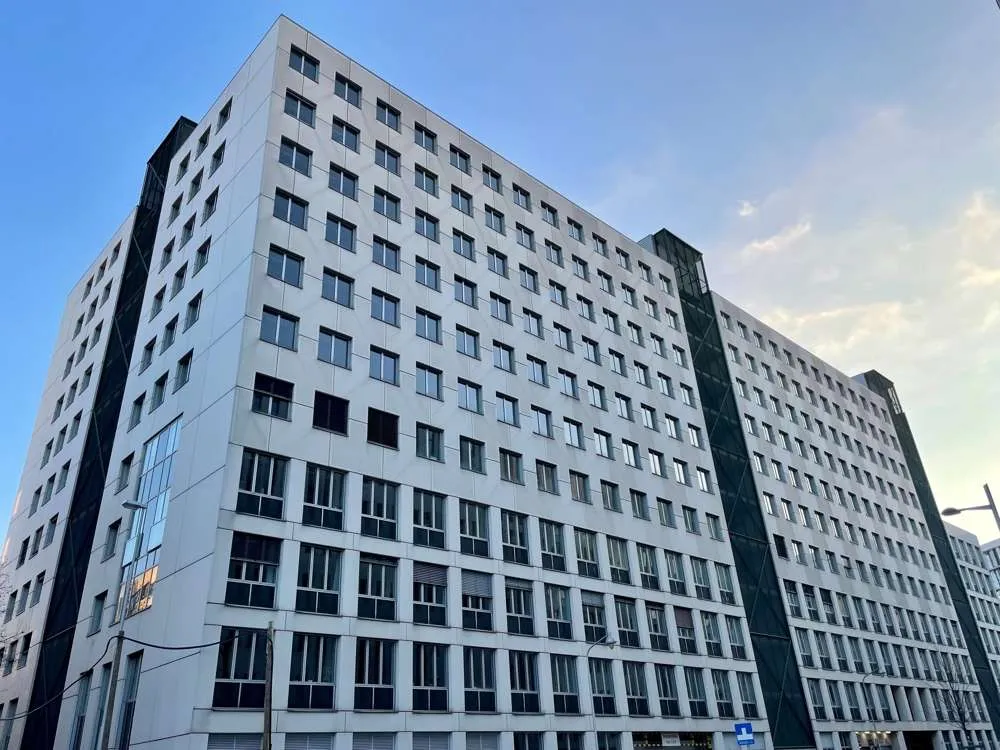 Blick über den Prater und Wien 10 OG LAS 3 - Bürogebäude am Praterstern - Widok 2