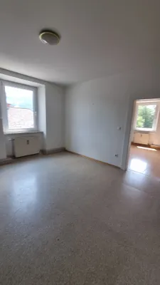 2-Zimmer-Wohnung mieten in Bruck-Mürzzuschlag – 45 m², € 600 – Bild 2 von 5