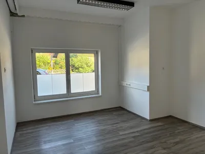 10-Zimmer-Gewerbeimmobilie kaufen in Hallein – 226 m², € 740.000 – Bild 4 von 12