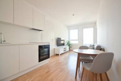 Arbeiten & Wohnen vereint - moderne 2-Zimmer-Wohnung mit Balkon & angrenzendem Büro mit separatem Zugang – Bild 2