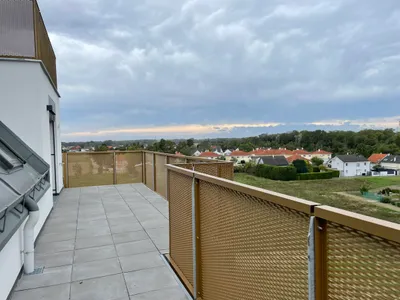 Familienwohnung | 3 Zimmerwohnung mit Terrasse | Photovoltaik & Erdwärmepumpe | Nachhaltiges Wohnen | Top 75