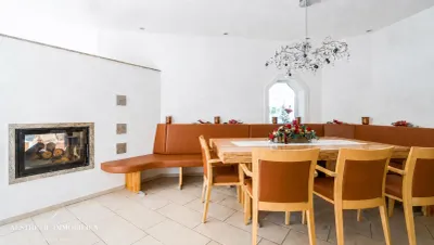 9-Zimmer-Haus kaufen in Amstetten – 395 m², € 1.890.000 – Bild 3 von 42