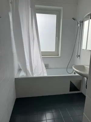 2-Zimmer-Wohnung mieten in Neunkirchen – 52 m², € 495 – Bild 2 von 6