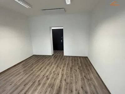 1-Zimmer-Gewerbeimmobilie mieten in Neunkirchen – 29 m², € 301 – Bild 2 von 7