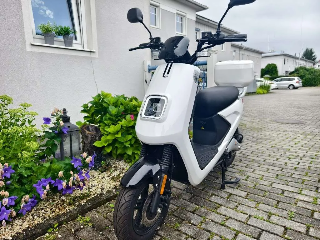 Wunderbar Elektro Moped 45 Km H Bild