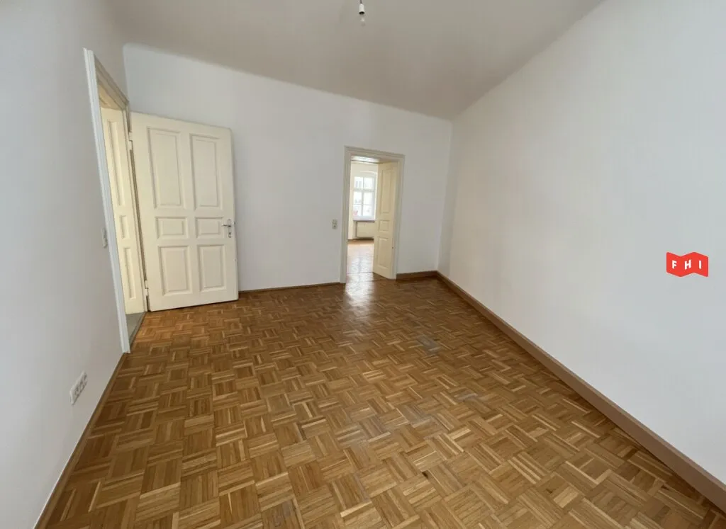 Elegante Altbauwohnung mit AirBNB Potenzial