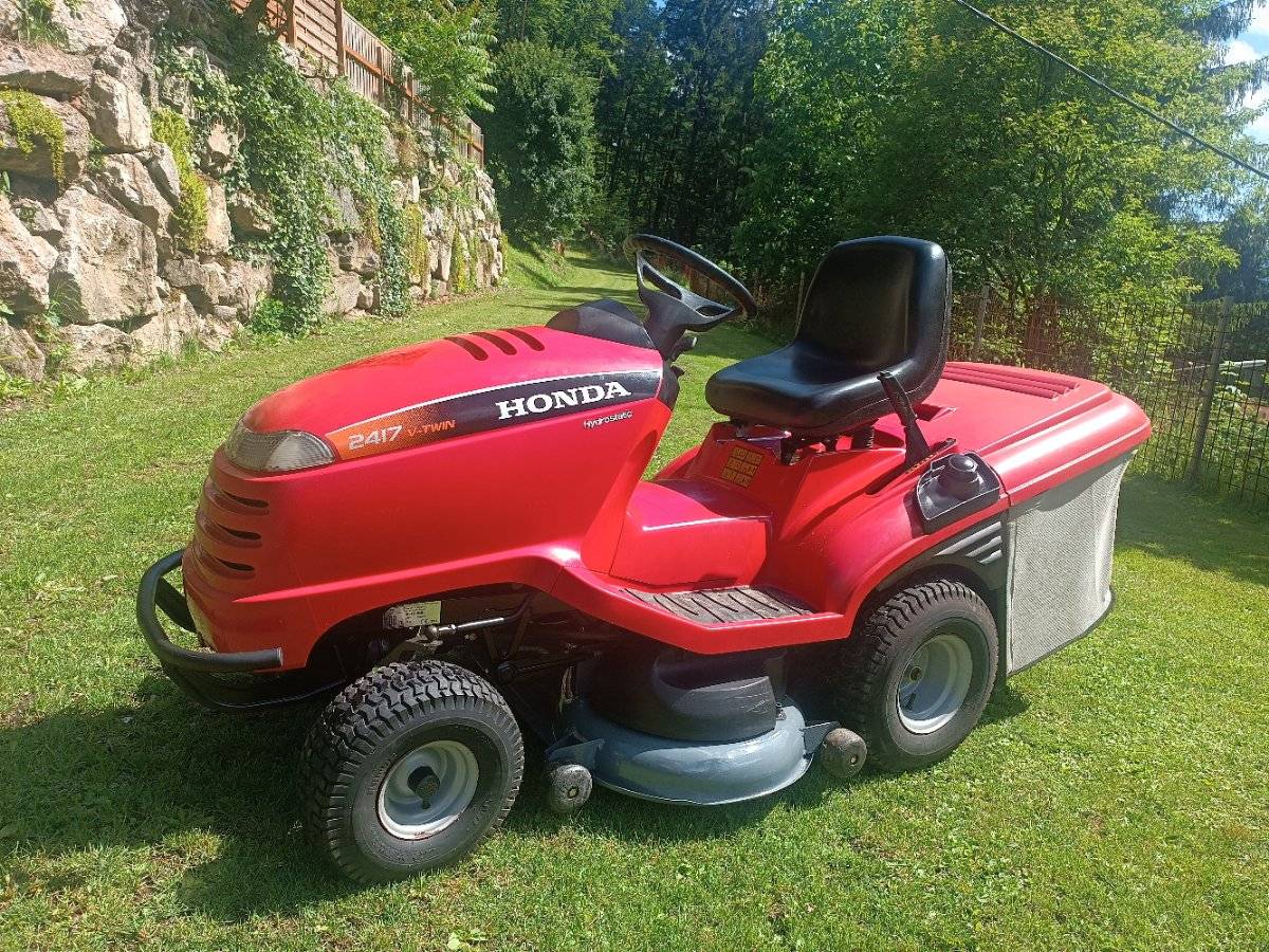 Honda Rasentraktor 2417