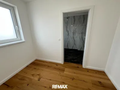 5-Zimmer-Haus kaufen in Neunkirchen – 165 m², € 460.000 – Bild 10 von 30