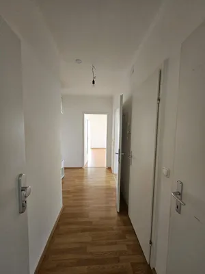 3-Zimmer-Wohnung mieten in Bruck-Mürzzuschlag – 63,08 m², € 418 – Bild 1 von 12