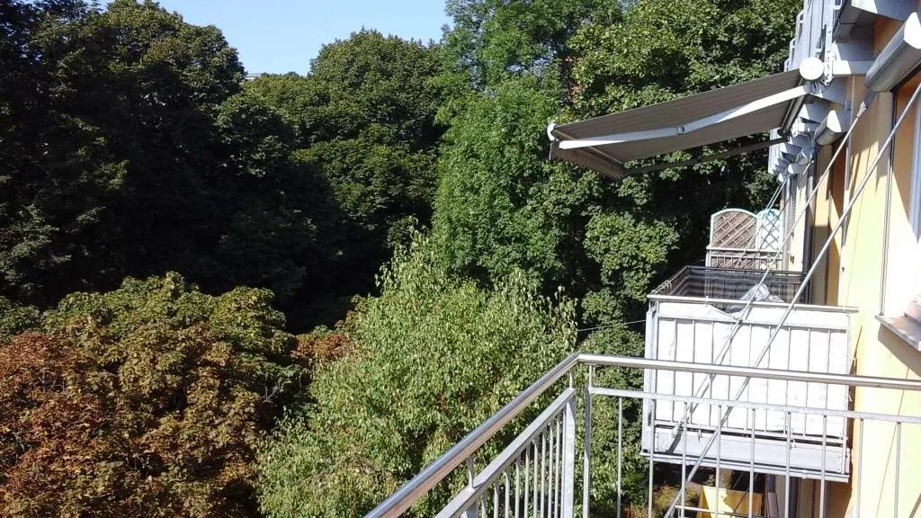 Traumhaftes 20m² Zimmer mit Südbalkon - Perfekt für Ruhesuchende!, Wien