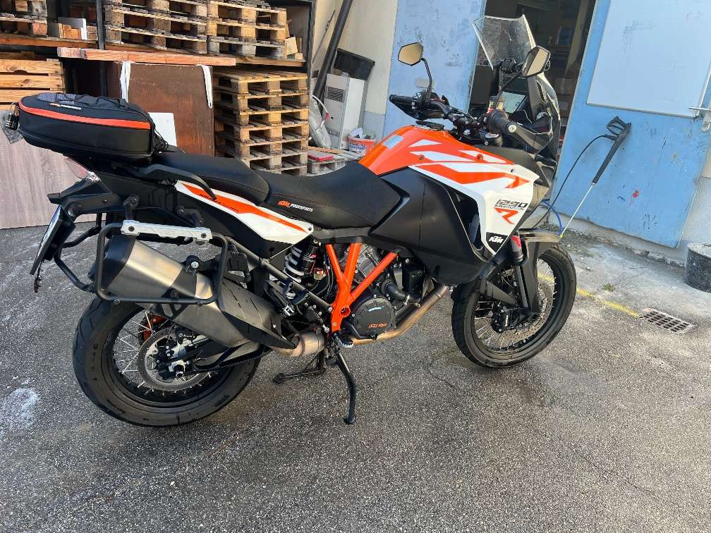 KTM 1290 Super Adventure R Tourer