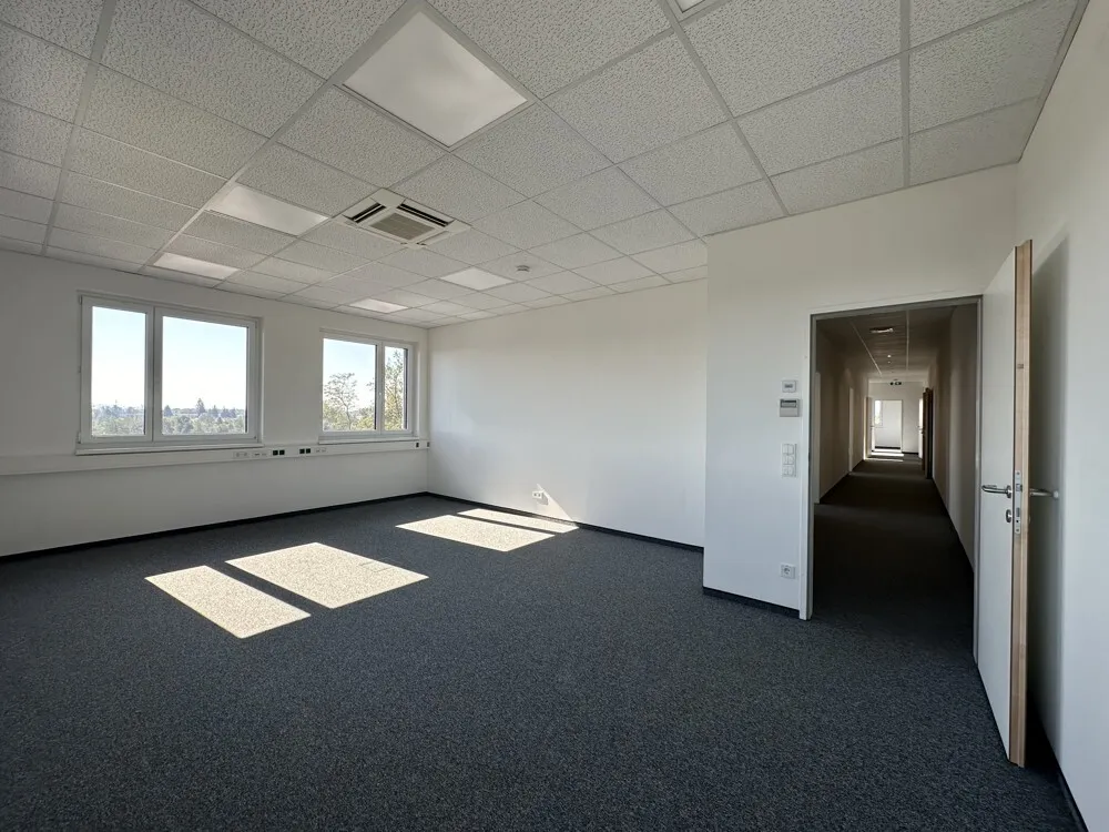 Moderne Bürofläche mit Parkplätzen & Werbemöglichkeit - Ansicht 3
