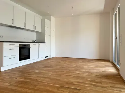 Urbaner Wohnhit: Hochwertige Neubauwohnung mit neuer Küche & Loggia ab sofort